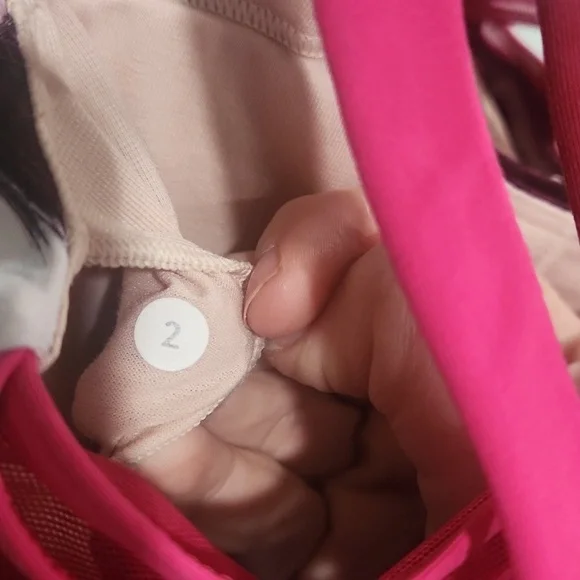 Lululemon Energy Bra *Exhale size 2 - Picture 5 of 5
